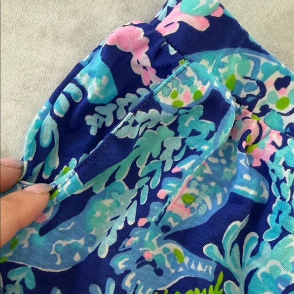 Lilly Pulitzer Girls Pink Ruffle Tank with Blue Printed Shorts Set S (4/5) - Picture 4 of 7
